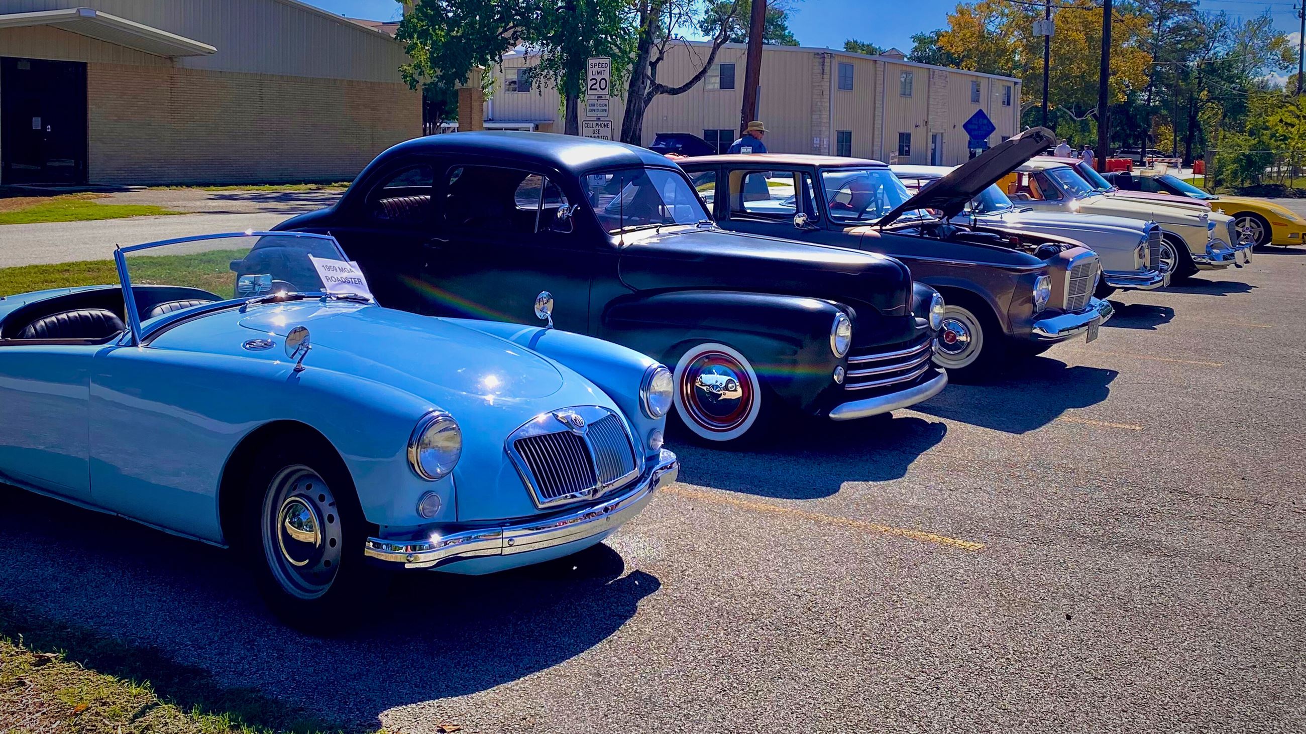 pictures of vintage cars from the 1940-1960's