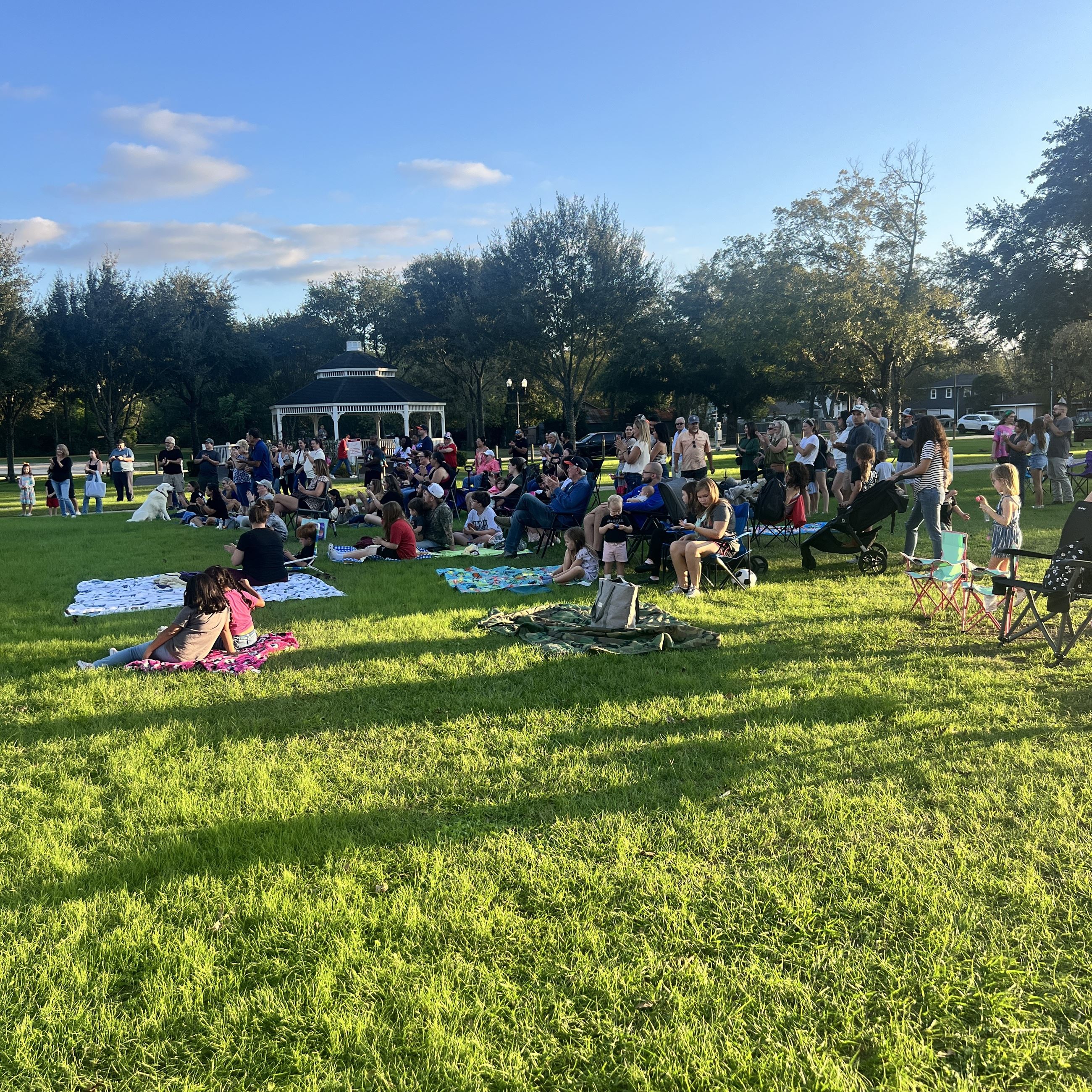 Crowd photo at 2nd Saturday November 2024