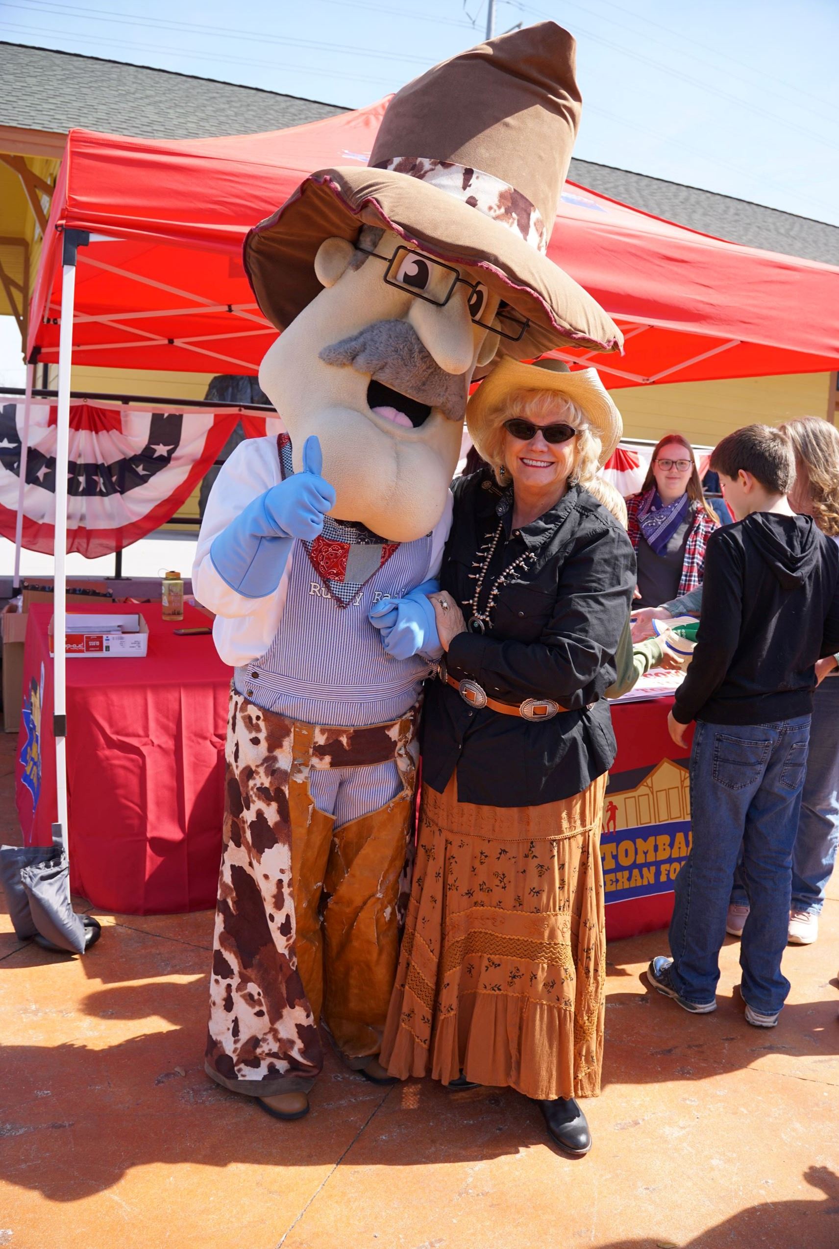 Image of Mayor and Dusty Trails at Sam Houston Trail Rider Reception February 2026